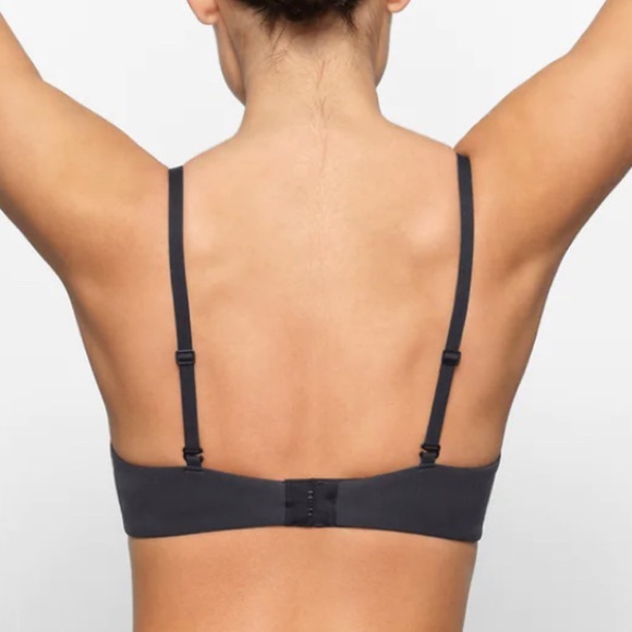 SKIMS Fits Everybody T-Shirt Bra In Onyx Size 42DD NWT - Picture 4 of 8